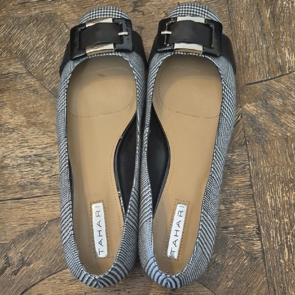Tahari Women's Black and White Buckle Flats